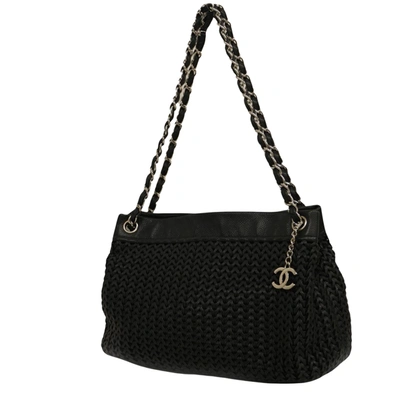Pre-owned Chanel Black Leather Shoulder Bag ()