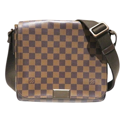 Pre-owned Louis Vuitton District Canvas Shoulder Bag () In Brown