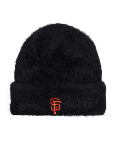 New Era Women's  Black San Francisco Giants Fuzzy Cuffed Knit Hat