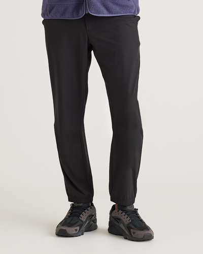 Quince Men's Performance Tech Jogger In Black