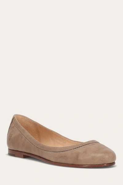 The Frye Company Frye Carson Ballet Flats In Clay