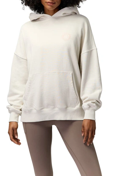 Spiritual Gangster Smile Easy Cotton Graphic Hoodie In Birch