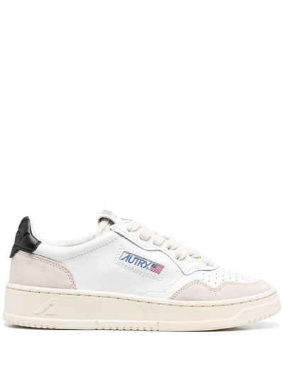 Autry Trainers In White