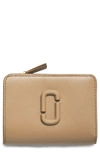 Marc Jacobs The Mini Compact Leather Bifold Wallet In Camel
