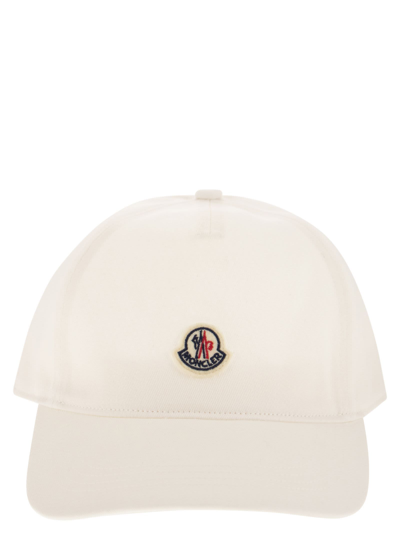 Moncler Baseball Cap With Logo In Beige