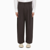 STUDIO NICHOLSON STUDIO NICHOLSON GREY COTTON TROUSERS WITH PLEATS