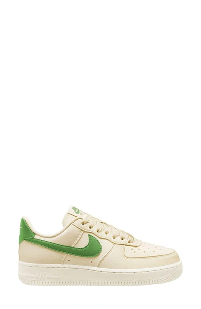 Nike Air Force 1 '07 Se Sneaker In Coconut/ Chlorophyll/ Sail