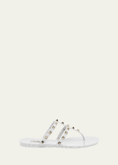 Valentino Garavani Rockstud Thong-strap Sandals In White