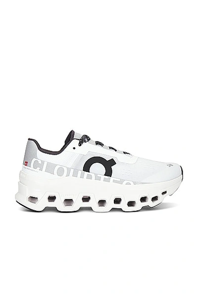 ON CLOUDMONSTER SNEAKER