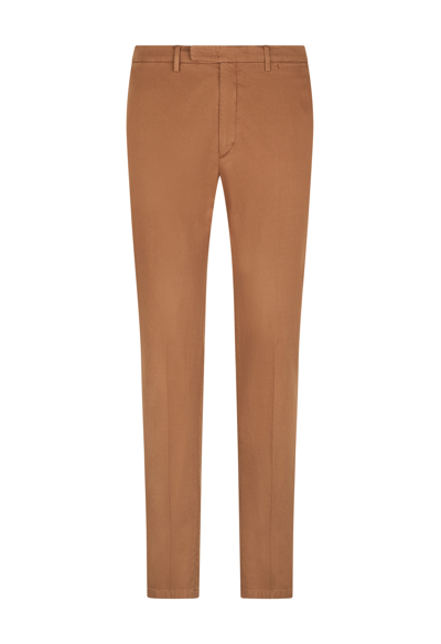 Boglioli Comfort Microstructure Slim Chinos Trousers In Dark Beige