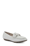 Cliffs By White Mountain Women's Cindy Ballet Flat In White Burnished Smooth