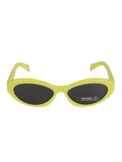 Prada Pr 26zsf Logo Beveled Acetate Oval Sunglasses In Yellow