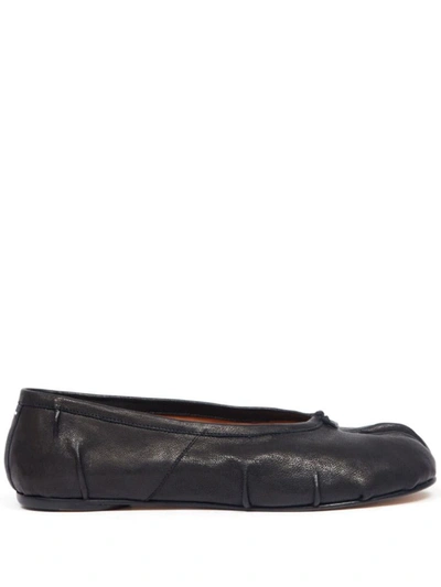 Maison Margiela Ballet Flats With Tabi Tip In Black