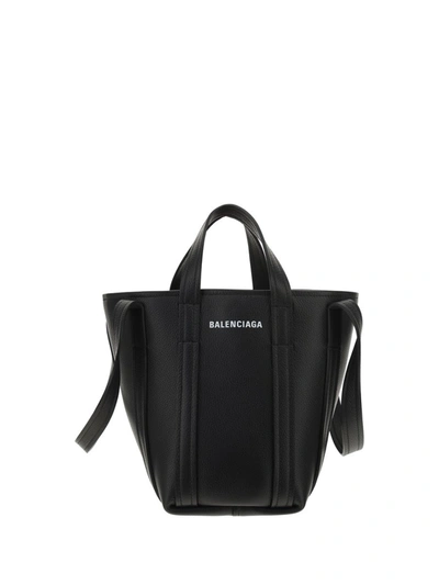 Balenciaga Everyday North-south Bag In Black