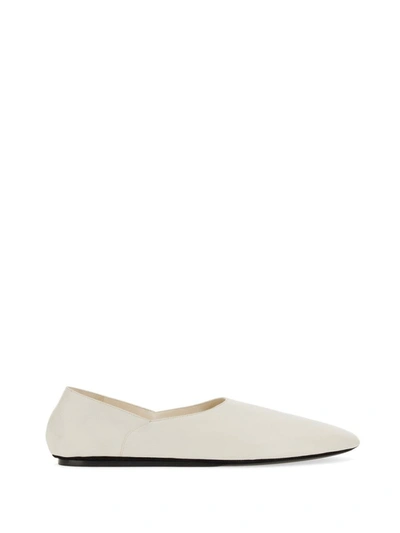 Jil Sander Low Slipper. In White