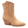 CORKYS FOOTWEAR WOMEN'S ROWDY ANKLE BOOTIE IN CAMEL SUEDE