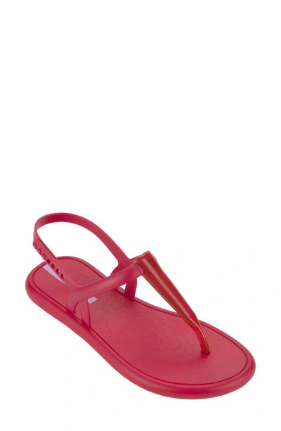 Ipanema Glossy Casual Flat Thong Sandals In Red