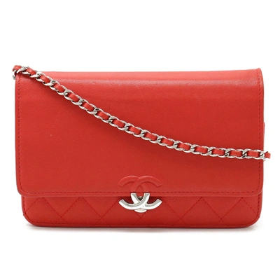 Pre-owned Chanel Cc Leather Shoulder Bag () In Red