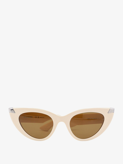 Alexander Mcqueen Punk Rivet Cat-eye Sunglasses In Beige