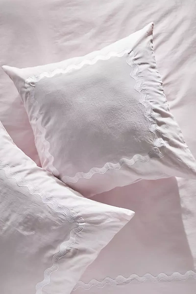 Maeve Scallop Square Pillowcase In Pink
