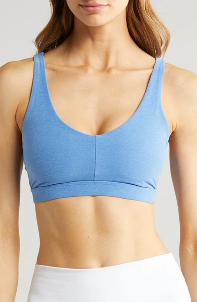 Beyond Yoga Space Dye Embody Racerback Sports Bra In Sky Blue Heather