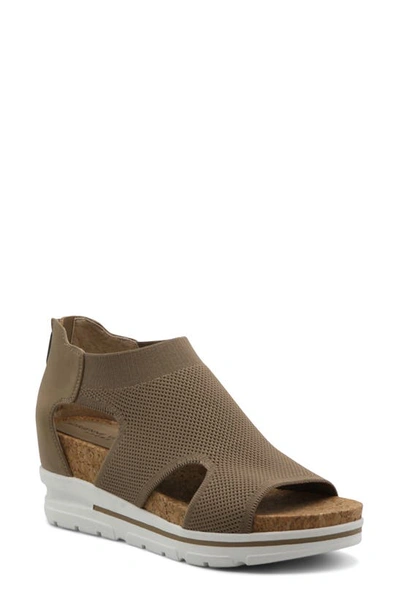 Adrienne Vittadini Charla Wedge Sandal In Light Taupe