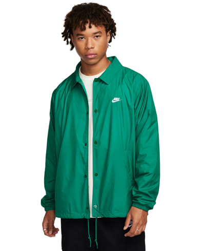 Nike Men's Relaxed Fit Club Coaches' Jacket In Malachite/white