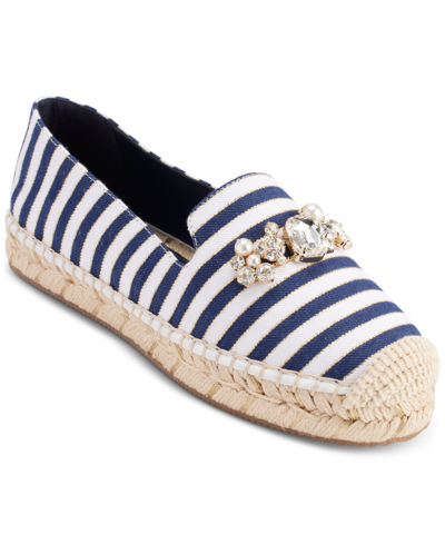 Karl Lagerfeld Margie Flat Espadrilles In Denim,white