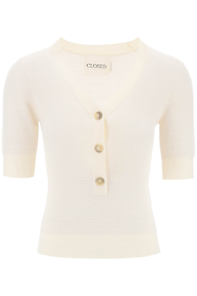 CLOSED KNITTED TOP WITH SHORT SLEEVES