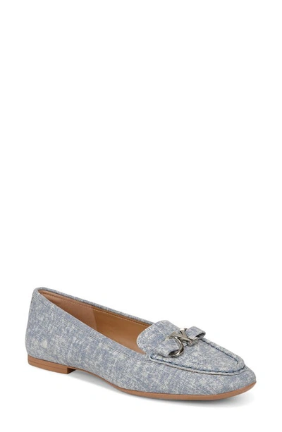 Naturalizer Layla Loafer In Sky Blue Suede