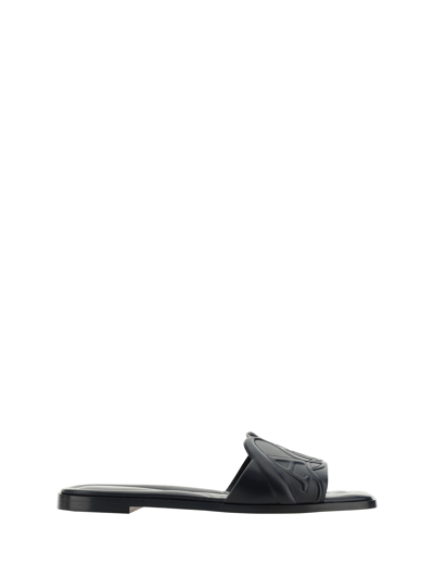 Alexander Mcqueen Seal Slide Sandal In Black