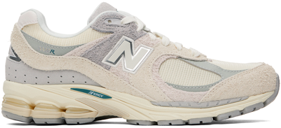 New Balance Gray 2002r Sneakers In Linen/concrete