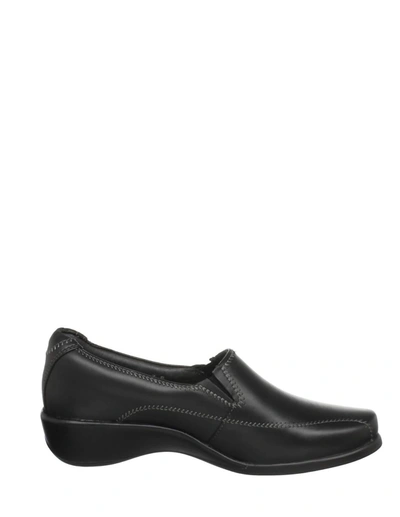 Aravon Tia Slip-on Shoes - Wide Width In Black