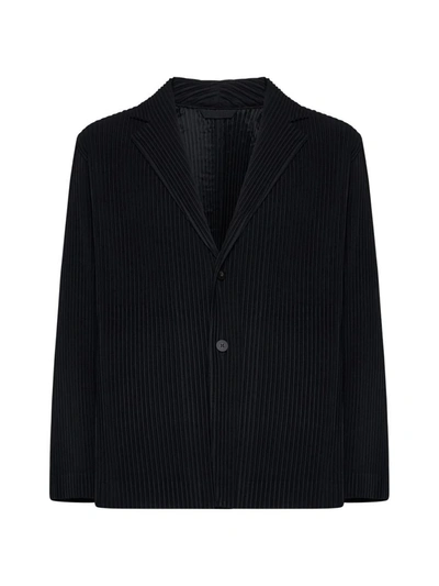 Issey Miyake Basic Pleated Jacket In Black