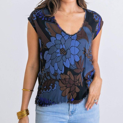 Karlie Floral Scoop Top In Blue