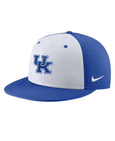 Nike Men's  White Kentucky Wildcats Aero True Baseball Performance Fitted Hat