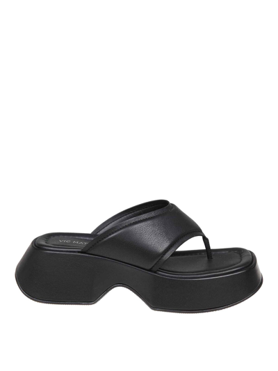 Vic Matie Leather Thong Sandal In Black