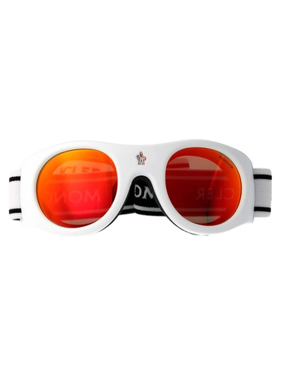 Moncler Sunglasses In 21u White