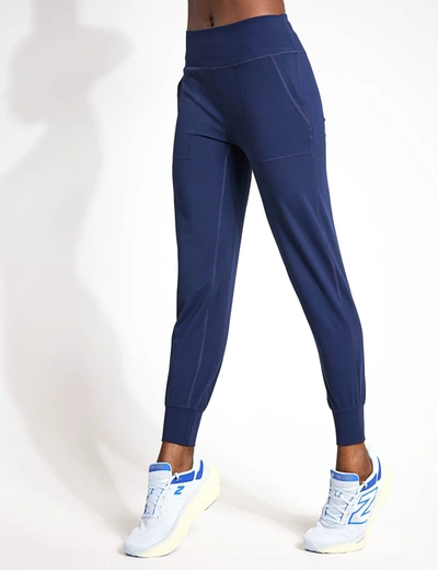 Born Daba Jogger In Blue