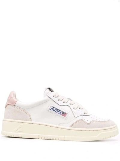 Autry White Medalist Low-top Sneakers In Neutrals