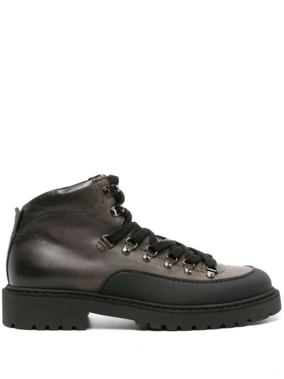 Doucal's Lace-up Leather Ankle Boots In Black