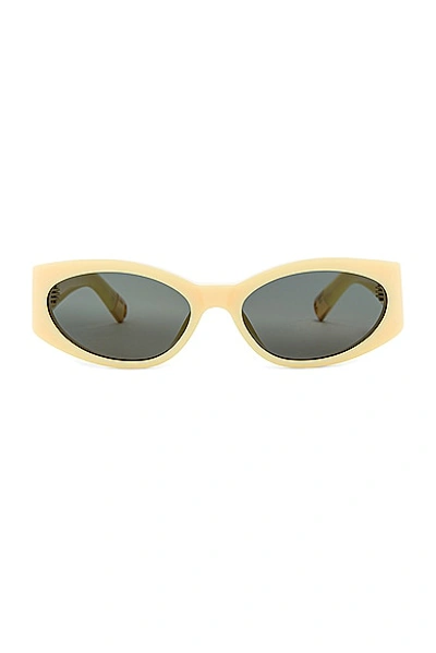 Jacquemus Les Lunettes Ovalo In Pale Yellow