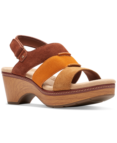 Clarks Seannah Glow Clog-style Block Heel Sandals In Walnut Sue