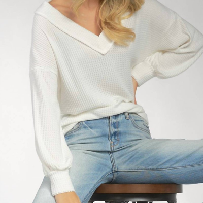 Elan Long Sleeve V-neck Top In White