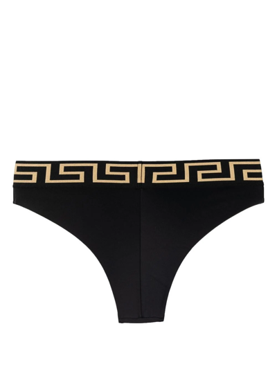 Versace Slip Bikini Con Bordo Greca In Black