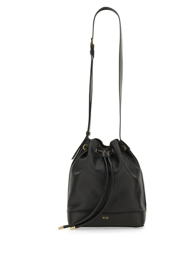 N°21 Panelled Leather Bucket Bag In Black