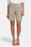 Nydj Five-pocket Stretch Linen Blend Bermuda Shorts In Saddlewood