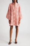 LA VIE STYLE HOUSE CARNATION BROCADE COVER-UP CAFTAN