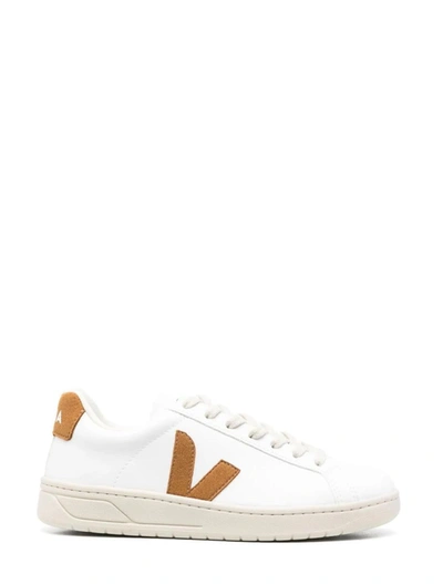 Veja Trainers In White_camel