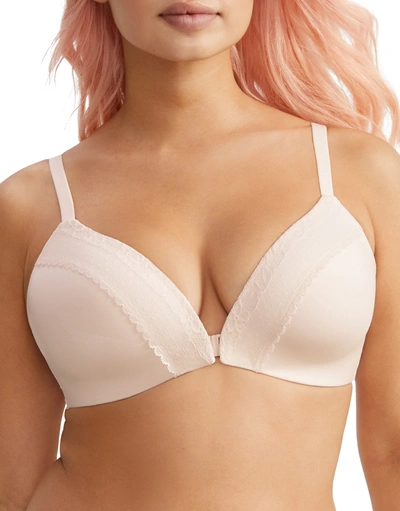Bare The Front Close Lace Wire-free Lounge Bra In Delicacy